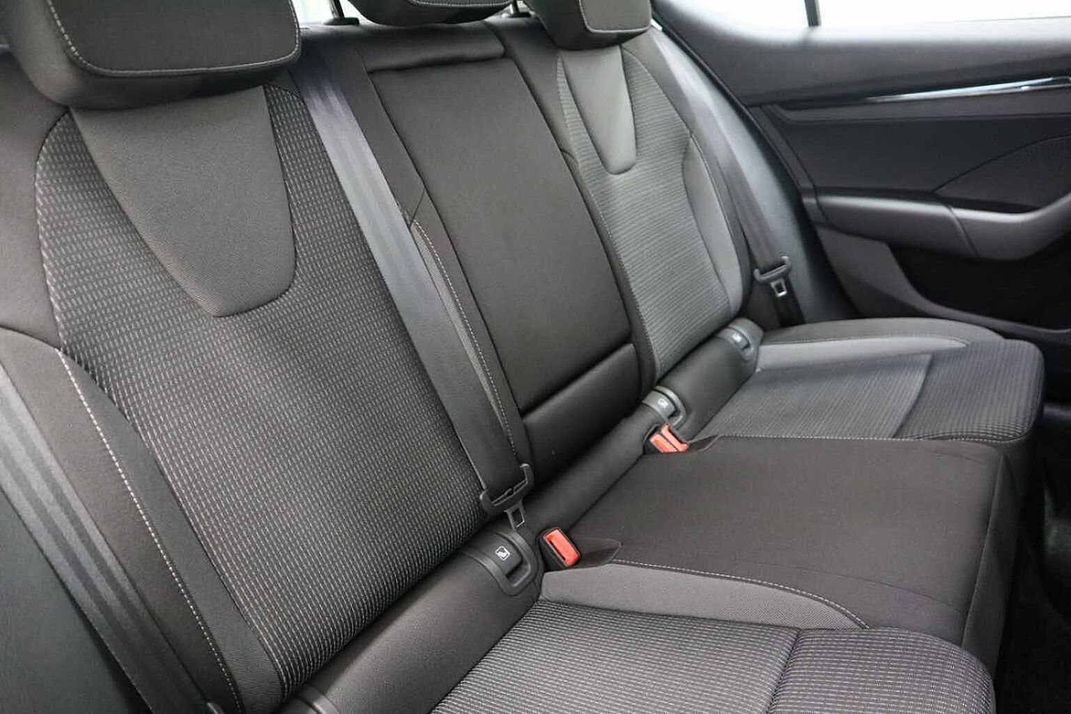 SKODA Octavia SE Technology 1.0 TSI e-TEC 110 PS DSG **AUTOMATIC**