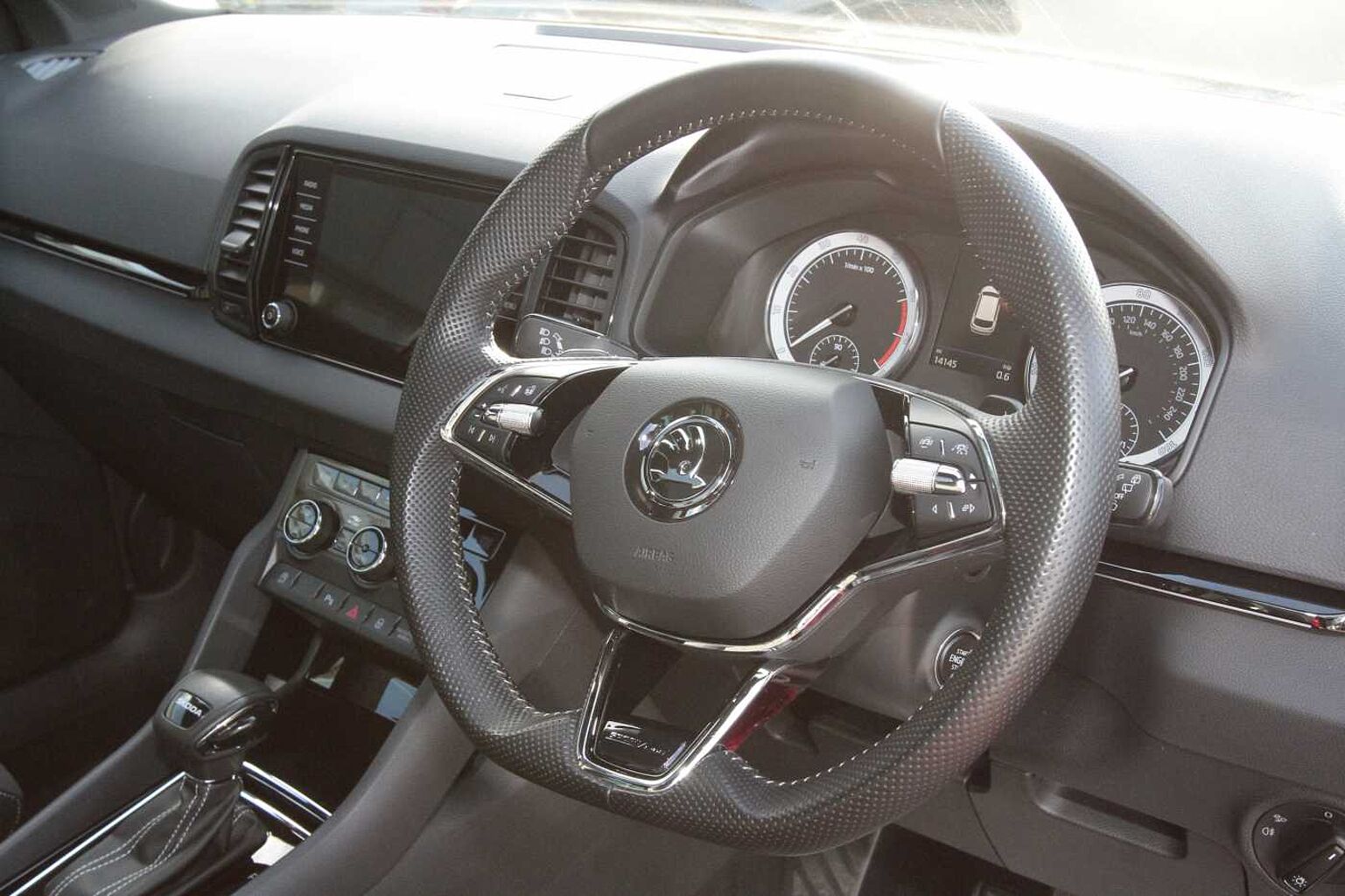 SKODA Karoq Sportline 1.5 TSI 150 PS DSG **AUTOMATIC**