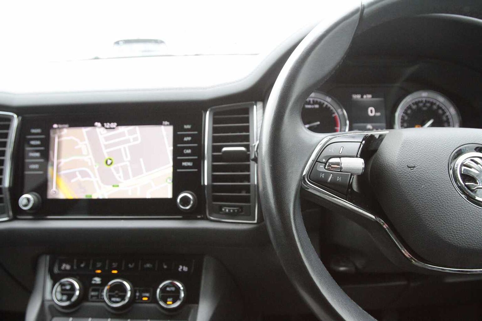 SKODA Kodiaq SE L (7 seats) 1.5 TSI 150 PS 6G Man