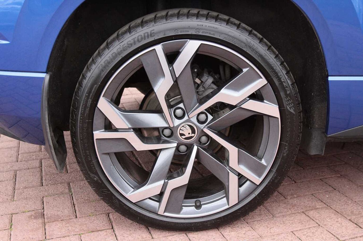 SKODA Karoq SportLine 1.5 TSI 150 PS DSG **AUTOMATIC**