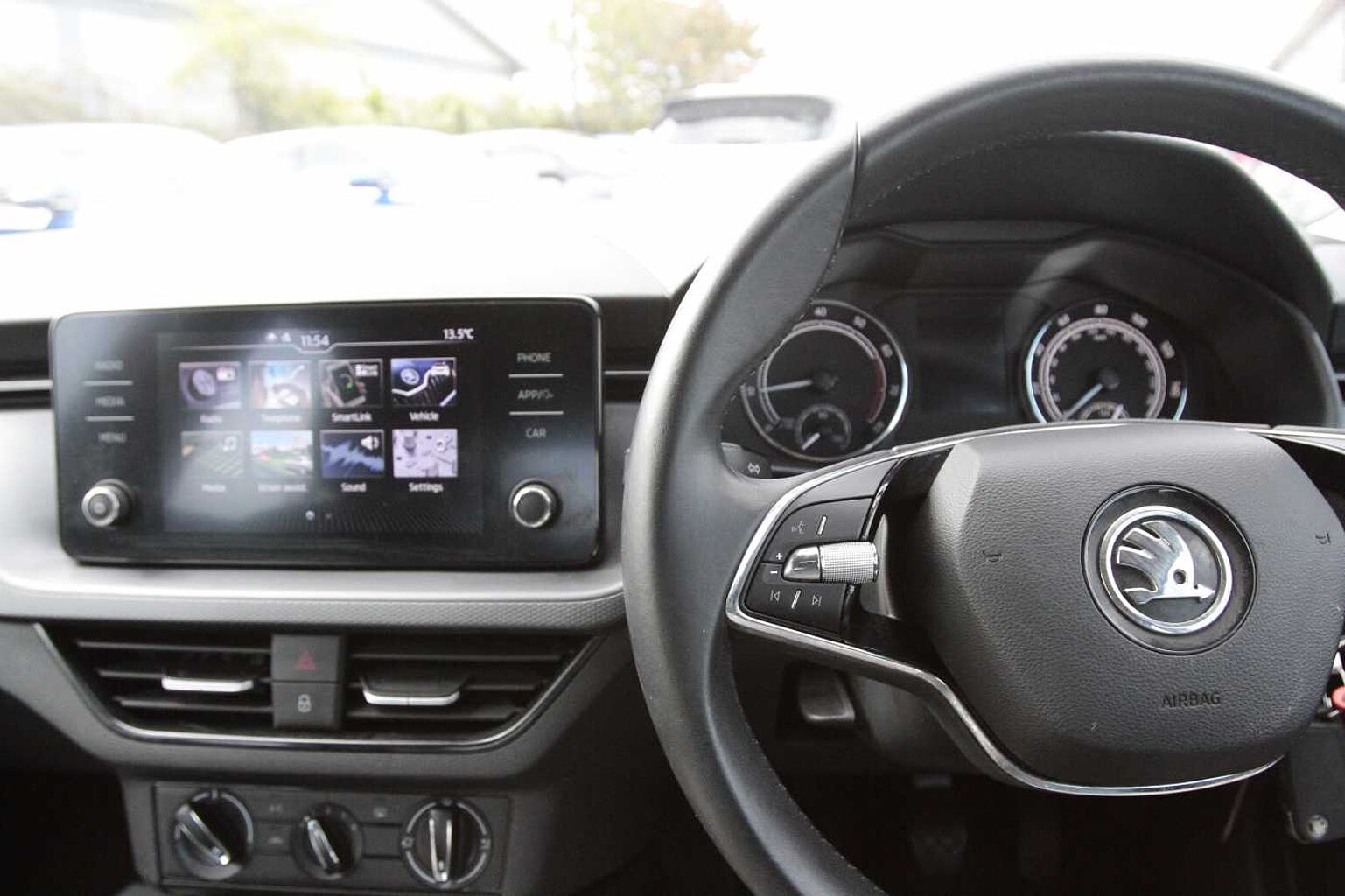 SKODA Kamiq SE 1.0 TSI 95 PS 5G Man