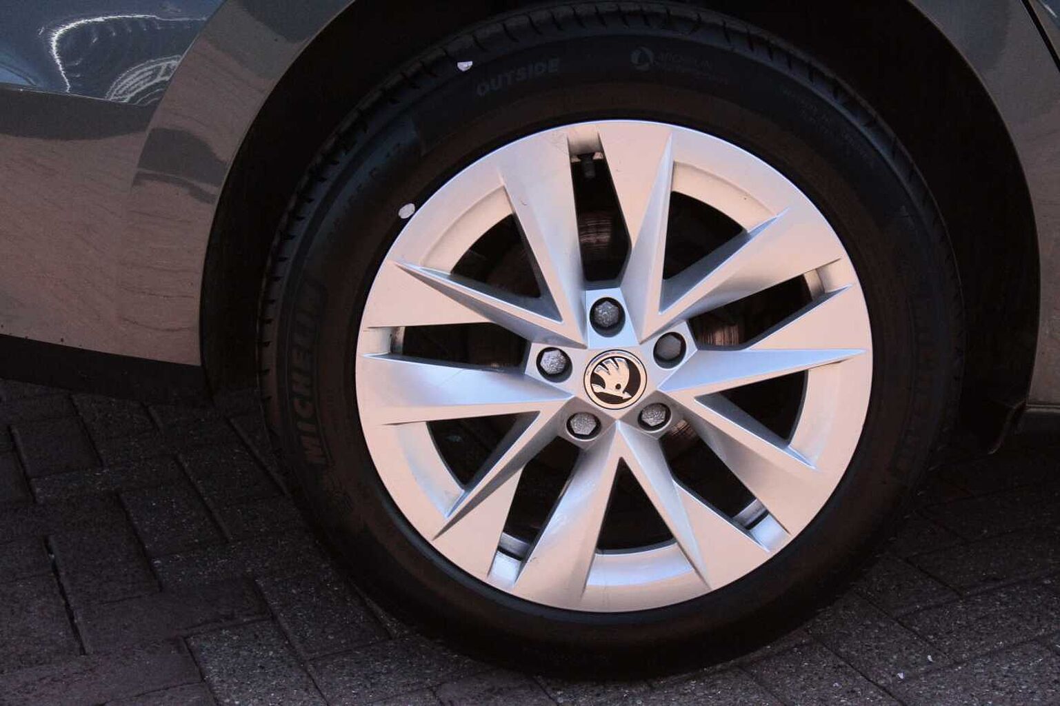 SKODA Octavia SE L First Edition 1.5 TSI 150 PS 6G Man